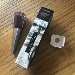 Fenty Beauty NEVER USED Stunna Lip Paint